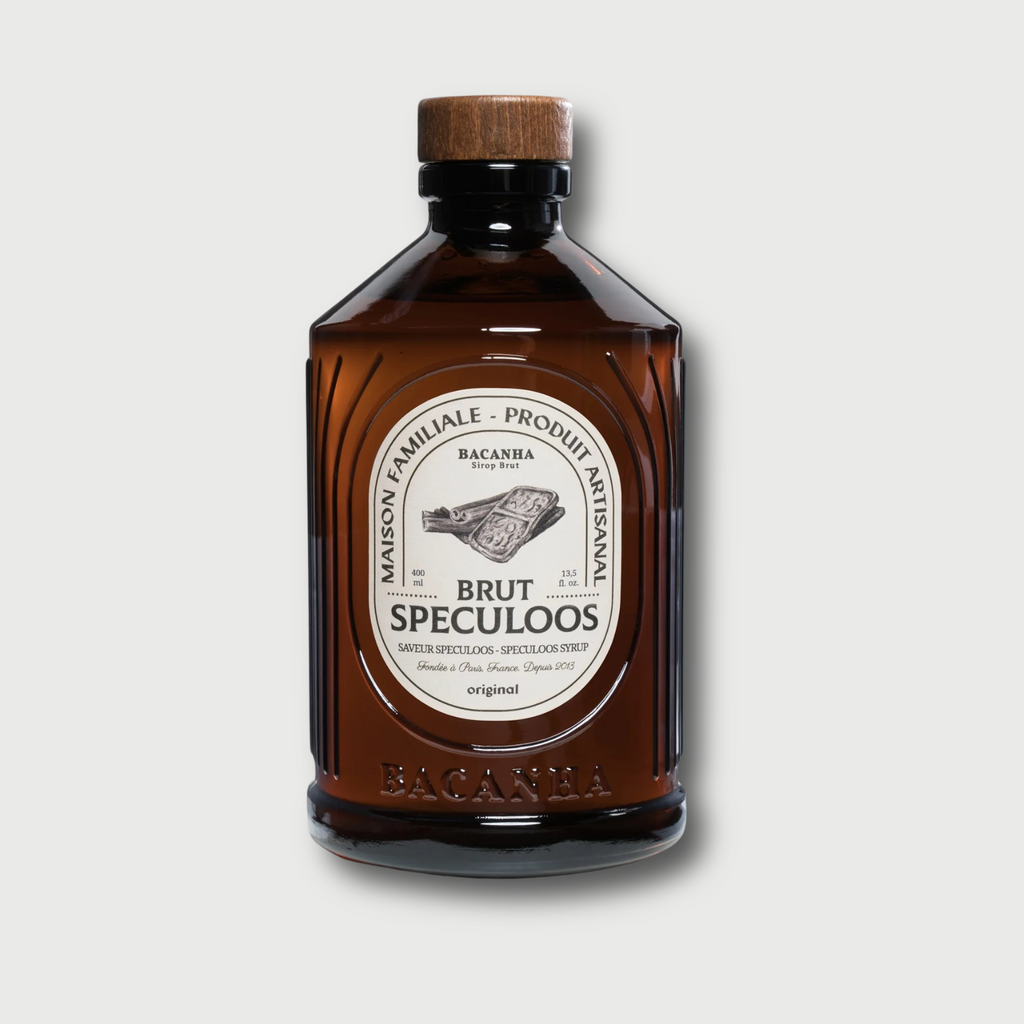 Brown Bacanha Speculoos bottle of Brut Speculoos on a light gray background